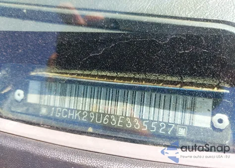 2003 Chevrolet Silverado 2500Hd из США, поврежденный, VIN 1GCHK29U63E335527